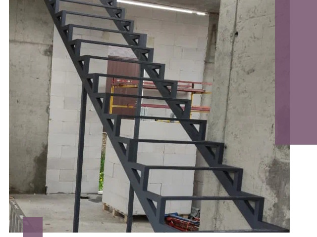 Демонтаж металлических лестниц в Калининграде быстро и безопасно