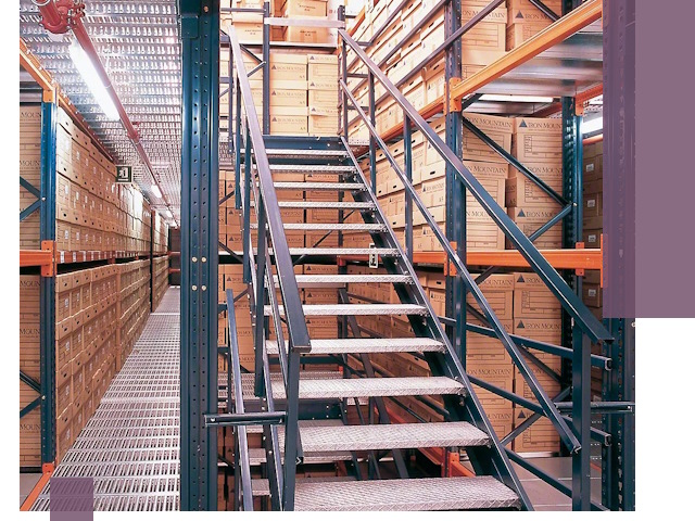 Лестницы складские прочные и безопасные под ключ в Калининграде