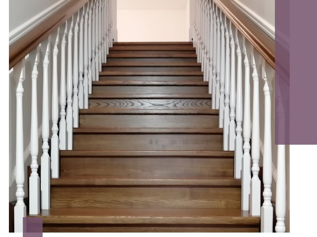 Лестницы из ясеня на заказ в Калининграде — изготовление и монтаж