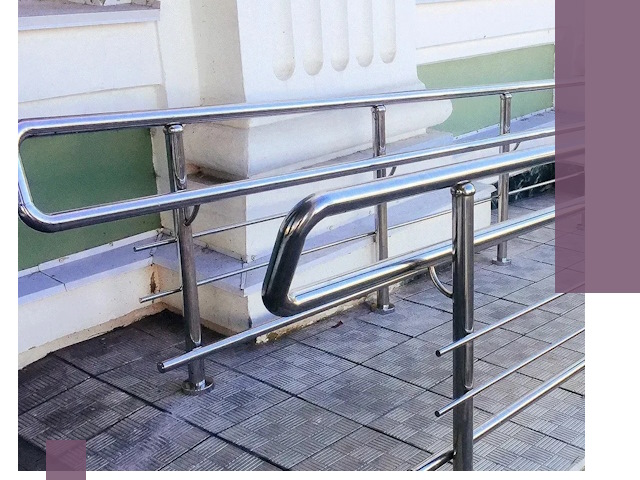 Ограждения пандусов из металла и нержавейки в Калининграде